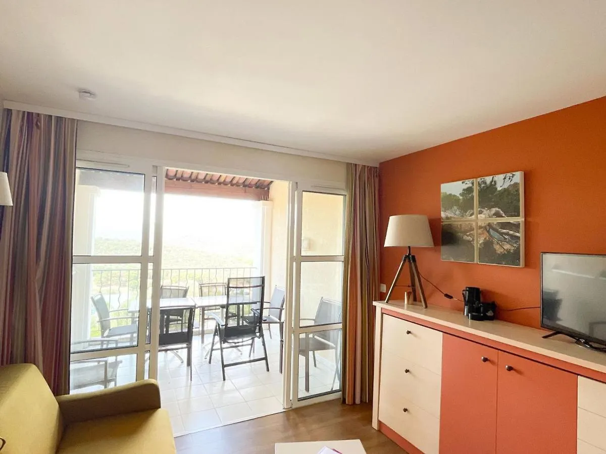Duplex 3 Pieces Avec Terrasse, Solarium, Piscine Et Parking - Fr-1-504-418 Apartment Saint-Raphael  France